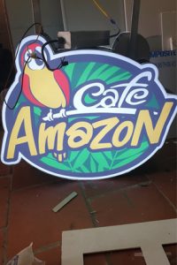 Biển hộp đèn cafe amazon